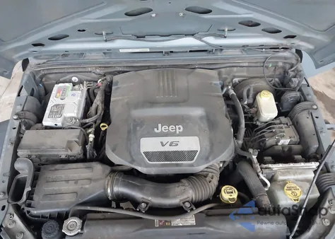 2014 Jeep Wrangler Unlimited Sport z USA, uszkodzony, nr VIN 1C4BJWDG2EL208628